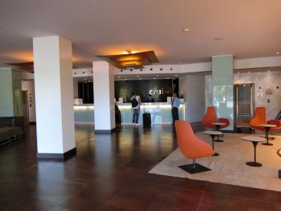 フロントとロビー