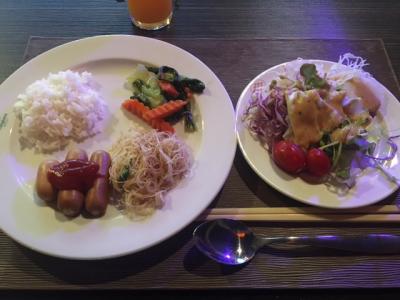 朝食はバイキング