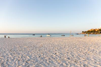 ホテル目の前のビーチ