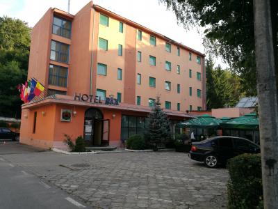 旧市街から遠いが、安さを考えれば十分です。