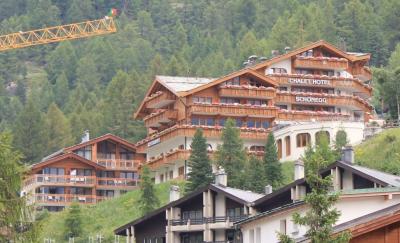 左奥がプチシャレー