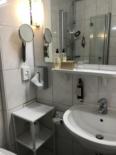 久しぶりに拡大鏡があり便利でした。