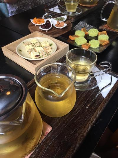 ２階の茶芸館　南街茶館　気持ち良いです