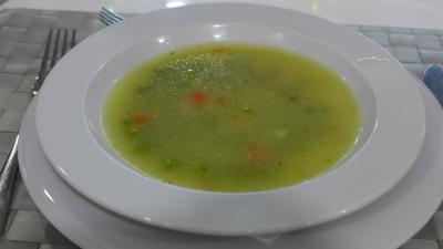 夕食の野菜スープ。