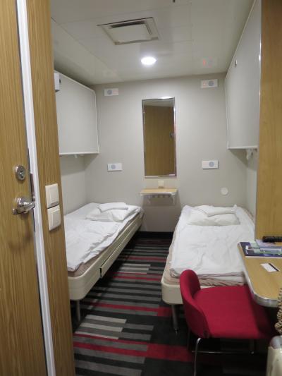 ヘルシンキからタリンへの移動を兼ねて船内泊！