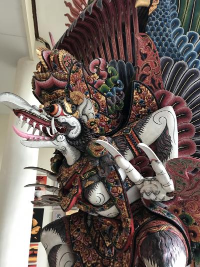 大きなガルーダが印象的でした