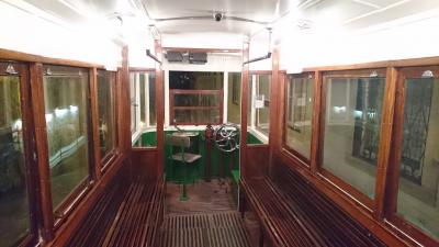 坂道の多い街だけに便利