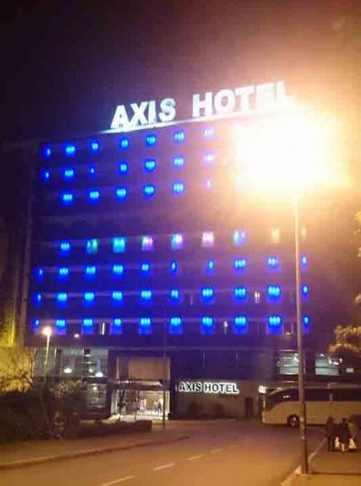 夜だとキラキラのライトアップがきれいです