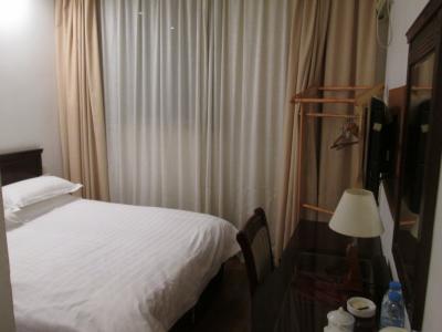 上海 レイクサイド ホリデー イン (上海湖濱假日酒店)