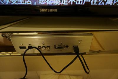 テレビにはUSBの充電口があります