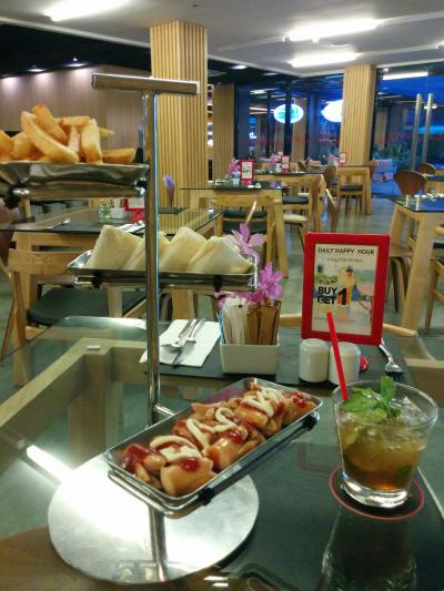 カクテルアワー