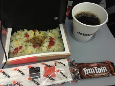 機内食は期待しないで下さい