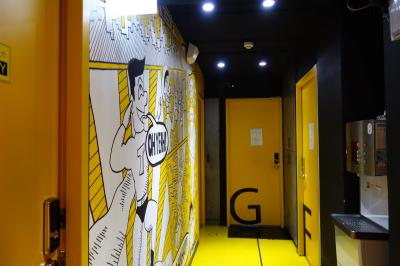 各部屋への廊下。騒ぐ人もいなくて快適でした