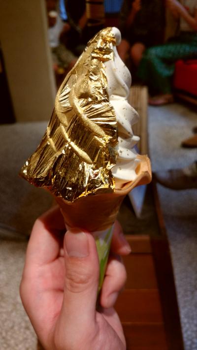箔一と言ったら金箔ソフトクリーム！