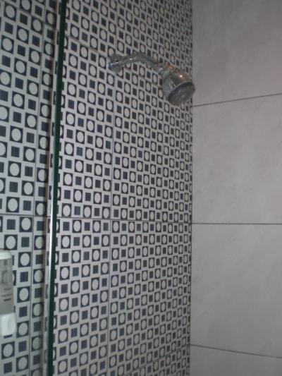 シャワー室です。湯量も温度も申し分なく、リラックス出来ました