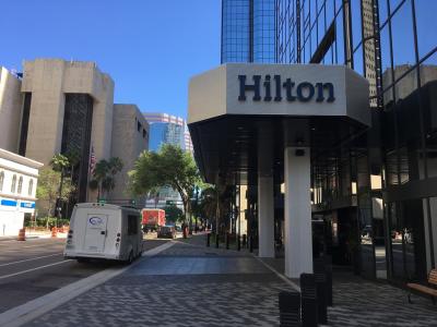 タンパのダウンタウンにある（アメリカン）スタンダードなヒルトン