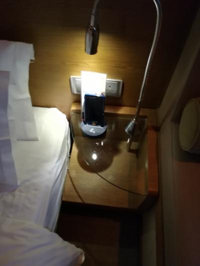 利用無料のスマホ。外でも友人とは内線でコールできる