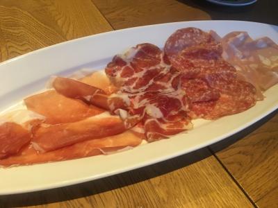 フェスティバルホール２階にあるバール