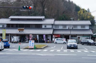 桜のシーズンの土日は駐車場がいっぱい