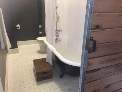 猫足のバスタブ付でした