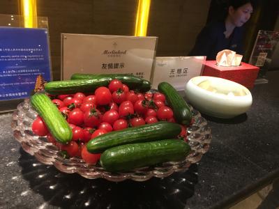 トマトとキュウリのおもてなし