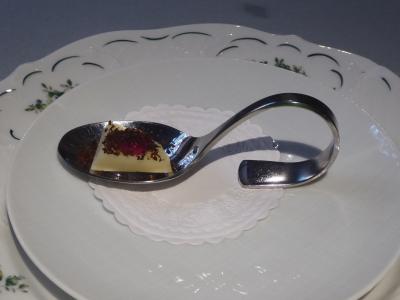 夕食の前菜、洒落ており味も絶品