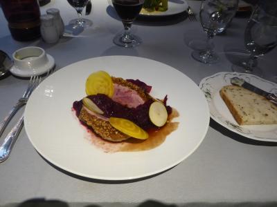 メーンディッシュのラムですが、柔らかく味が良好でした