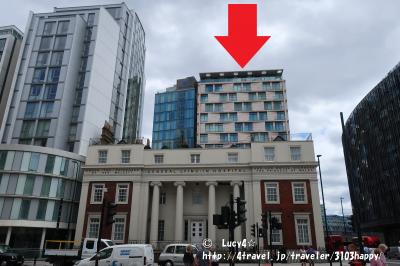 赤矢印がホテル