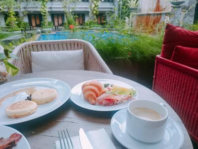 朝食はビュッフェ形式でした。パンケーキがおいしかったです。