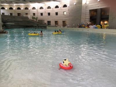 子連れに最高、プールが楽しい。