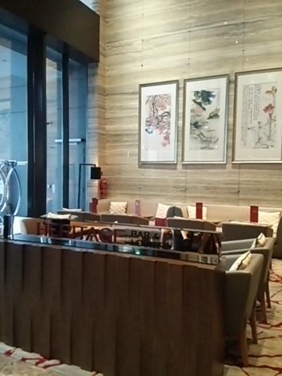 こじんまりしたロビー