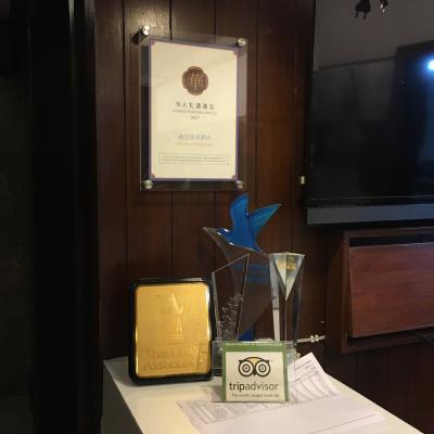 早朝チェックアウトのカウンター