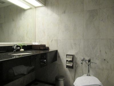 バスルームはチェルンシーグランドロイヤルホテル時代と同じです