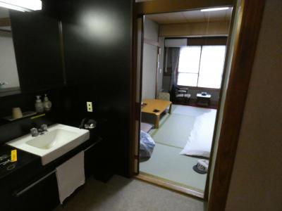 鳥羽駅近くの昭和な感じの宿