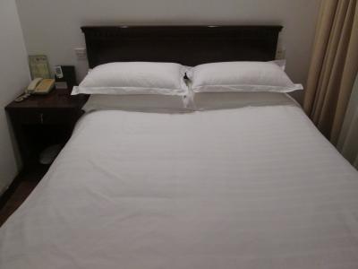 レイクサイド ホリデー イン ホテル