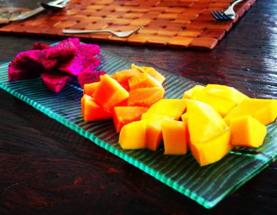 朝からフルーツたっぷりの朝食でした