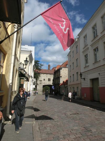 「3S」 がこちらスリーシスターズのロゴマークです