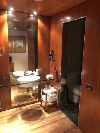 洗面所は奇麗で広いです