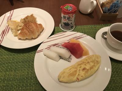 朝食バイキングの品数多い