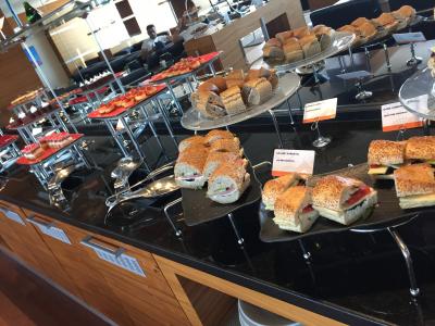 アフタヌーンティーの時間帯