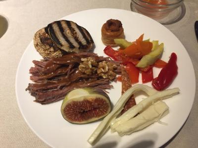 カクテルタイムの食事