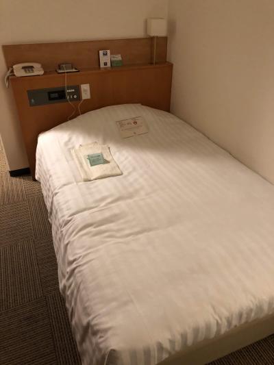 繁華街の中のホテル