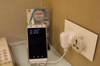 ４Gのスマホ、無料貸し出しだそうです