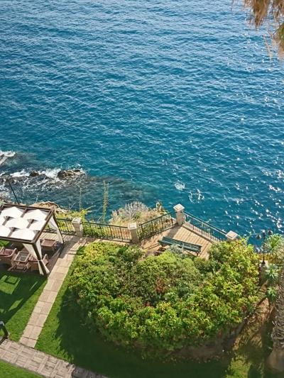 バルコニーから