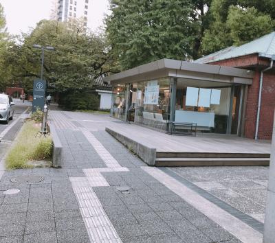 お土産が買えます