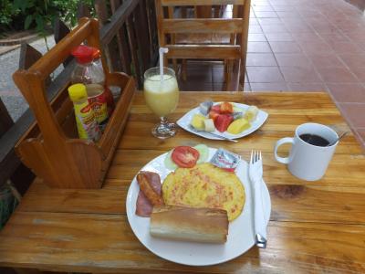 美味しくてボリュームたっぷりの朝食