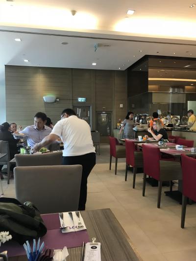 朝食レストラン