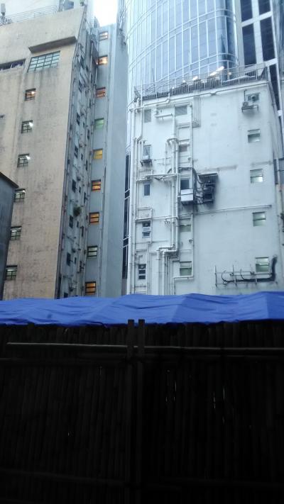 客室の窓からの風景