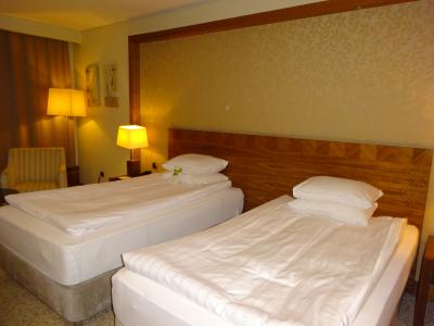 清潔な広々としたベッド