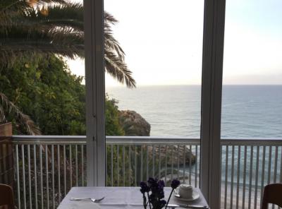 朝食を食べながらこの眺め！